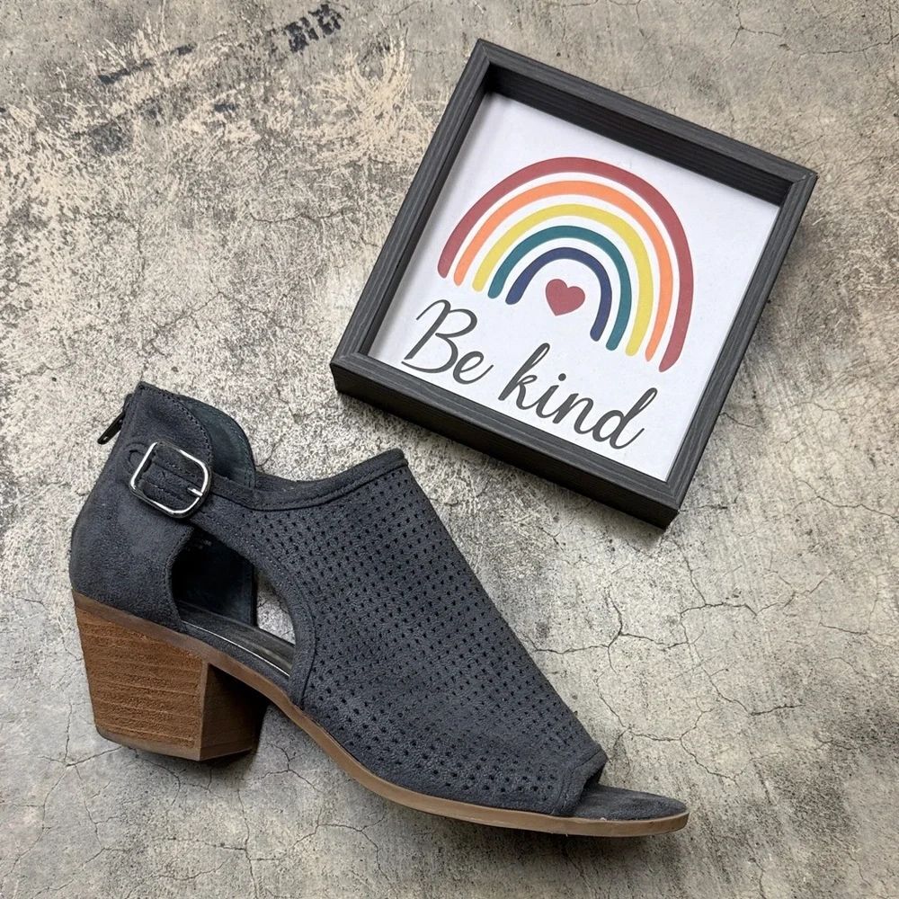 * Carlos by Carlos Santana Black Peep-Toe Heels